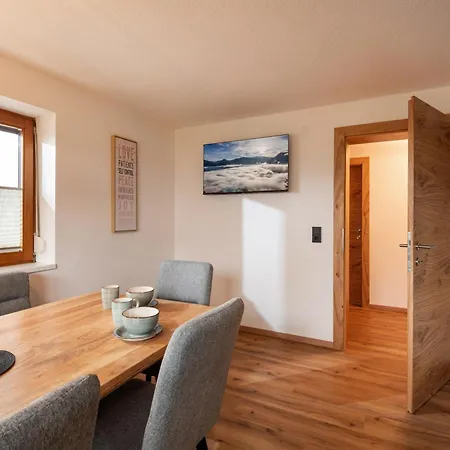 Ferienwohnung Bruneiden Apartman *